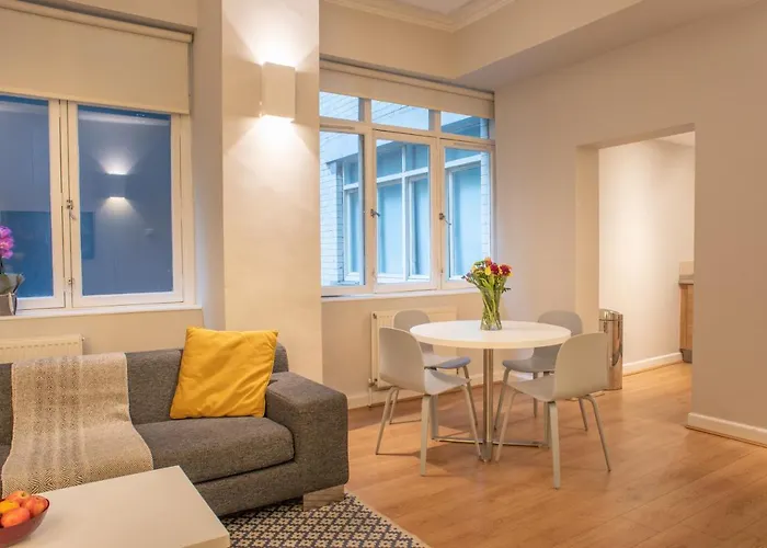 Premier George Square Apartment Glasgow