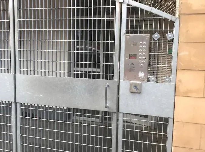 Ochiltree Глазго