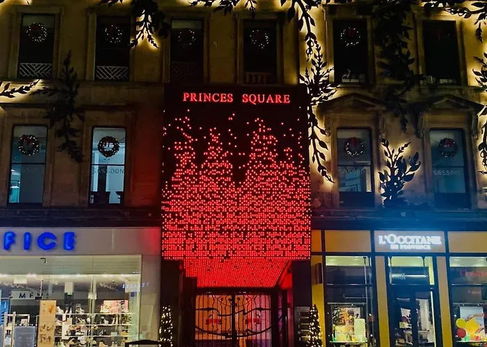 Centre G1 Penthouse With Riverviews - Duplex - 4 Bedrooms, 3 Bathrooms, Kitchen, 1 Living Room, 1 Dining Room, 2 Terraces, Parking, Floor, 2050 Sq Ft, Merchant Apartament