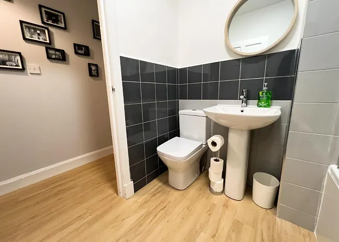 2 Bedroom Appartement *