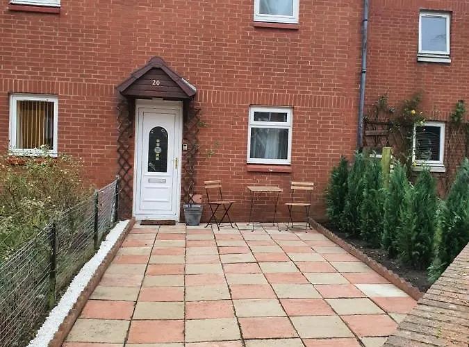 Modern House Close To Apartament *