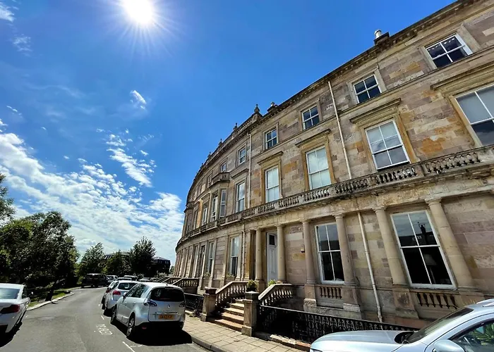 Apartment Principal - West End