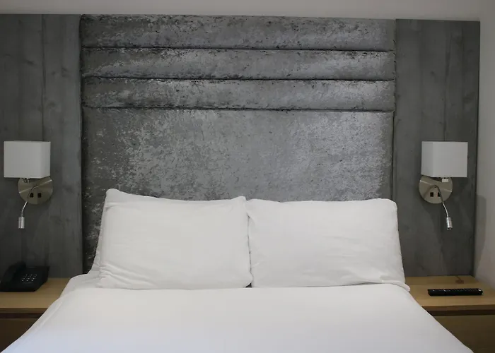 Brunswick Merchant 3*