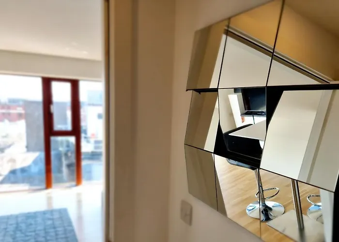 Two Bed Penthouse In The Heart Of * Glasgow