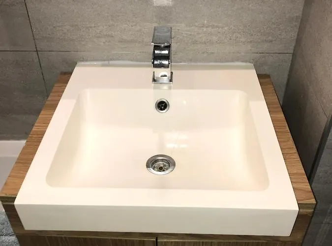 Apex Buccleuch Street