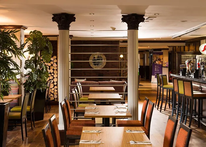 Leonardo West End 3*