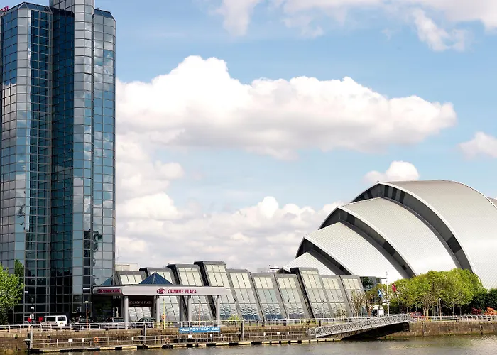 Crowne Plaza By Ihg Hotel 4*