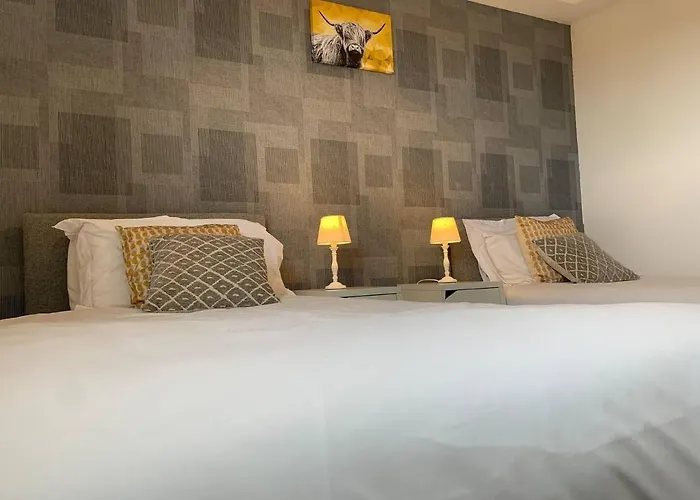 Lejlighed Modern 2 Bedroom Flat With Free Parking In Cambuslang, *