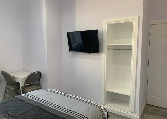 לינה וארוחת בוקר Ibrox Argyll *