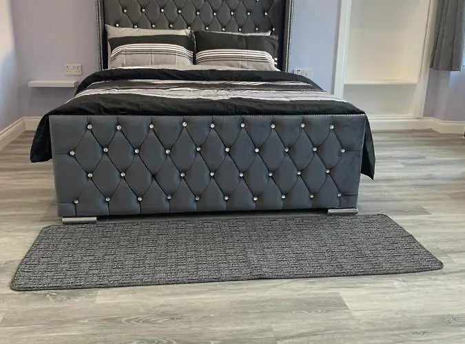 Ibrox Argyll לינה וארוחת בוקר גלאזגו