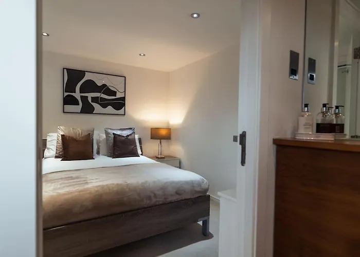 The Penthouse - Luxury Like No Other