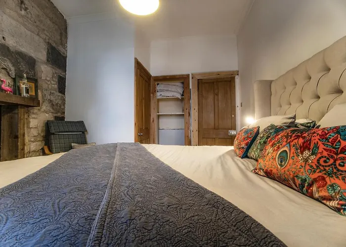 Lägenhet 2 Bed In Great Location 15-20 Minutes Walk To Sec