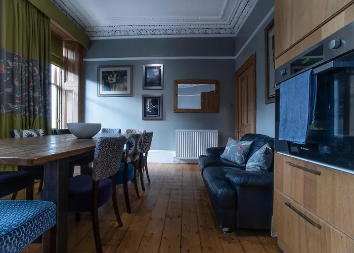 Lägenhet 2 Bed In Great Location 15-20 Minutes Walk To Sec Glasgow