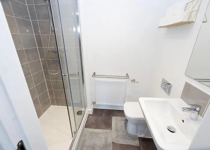 Stylish 3br With Garden & Free Parking - Near O2 Academy & Centre Глазго