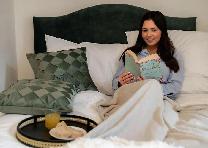 Finnieston 1-bed - Walk To Hydro & Bars - Sleeps 2