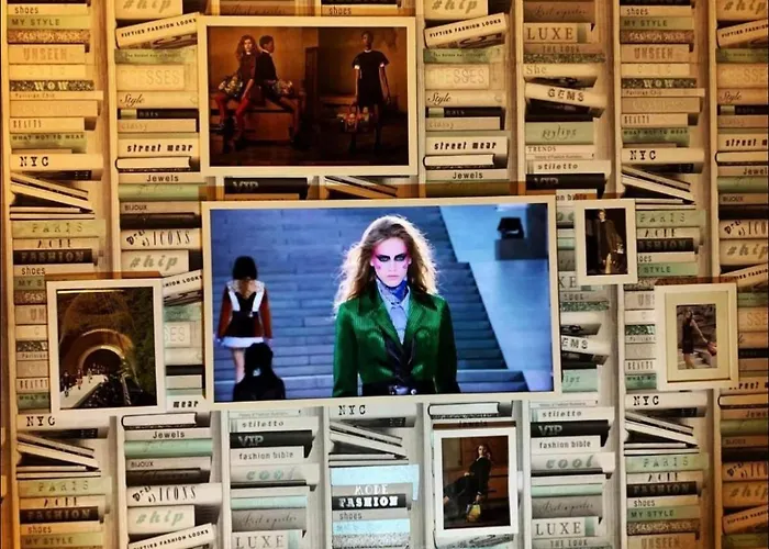 דירה Designer Penthouse With Riverviews - G1 Centre, 3 Bedrooms, 2 Bathrooms, 1 Living / Kitchen. Full Floor, Wrap Around Terrace, Panoramic Views, Off Station / Buchanan Street גלאזגו