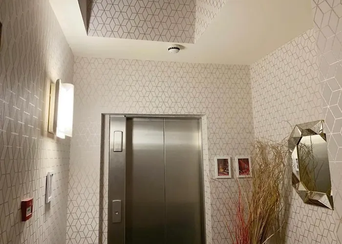 דירה Designer Penthouse With Riverviews - G1 Centre, 3 Bedrooms, 2 Bathrooms, 1 Living / Kitchen. Full Floor, Wrap Around Terrace, Panoramic Views, Off Station / Buchanan Street גלאזגו