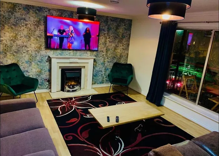 Lejlighed Centre Flat With River Views And Parking