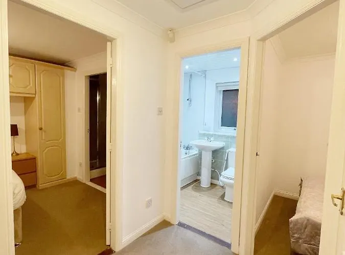 Cozy Nights Svp Detached House