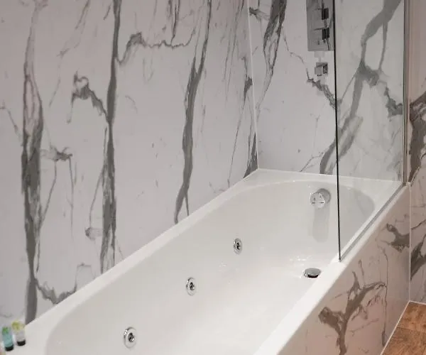 Novana Hotel apartamentowy Glasgow