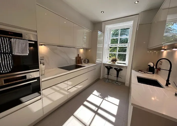 Principal - West End