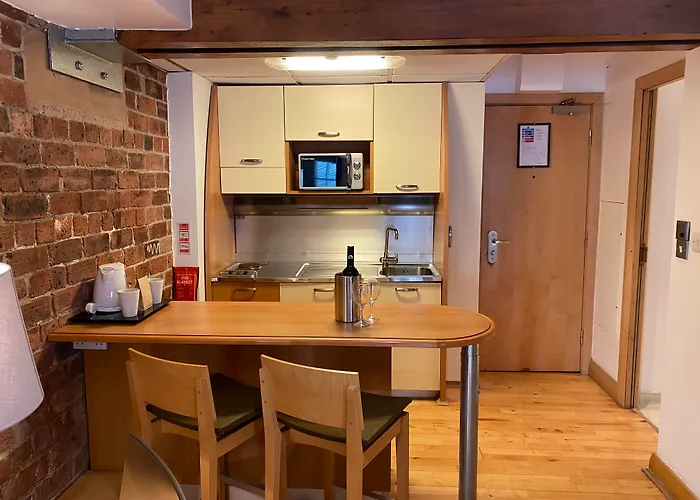 מלון Argyle Hotel, Bw Signature Collection 4*