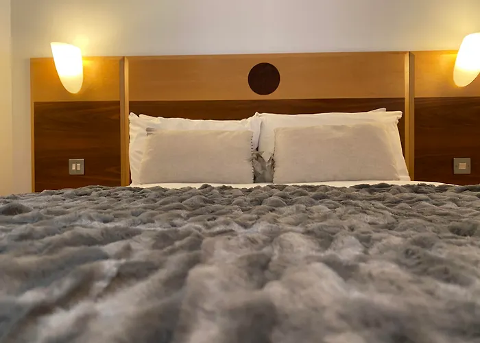 מלון Argyle Hotel, Bw Signature Collection 4*