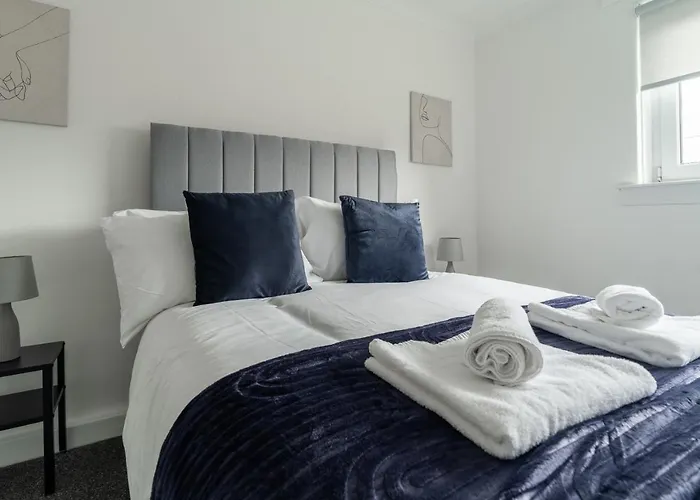 2 Bdr House By Caledonia Luxe Short Lets & Serviced *