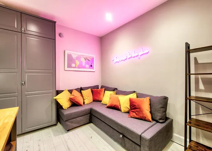 Stylish & Spacious 3 Bedroom In Finnieston, West End *