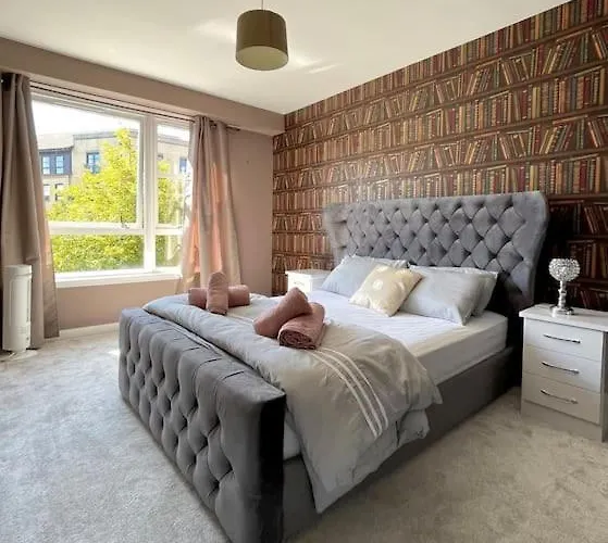 The Naburn - 3 Bed House With Free Parking & Close To Centre Dom wakacyjny *