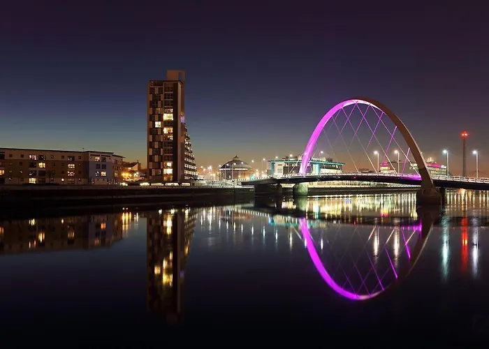 Holiday home Archillects Entire Two Bedroom Comfy House - Free Parking Glasgow