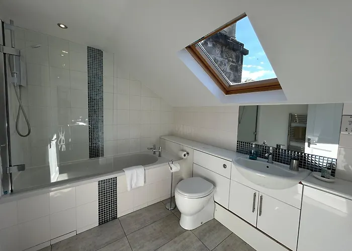 Principal - West End