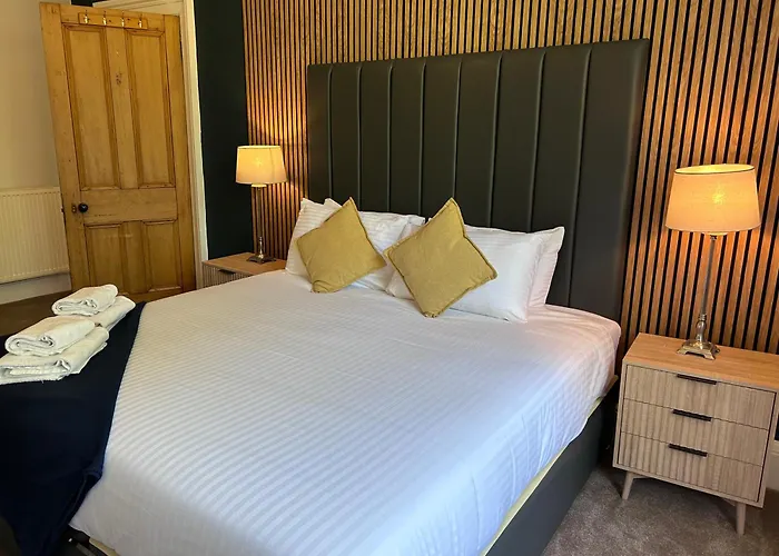 Principal - West End * Glasgow