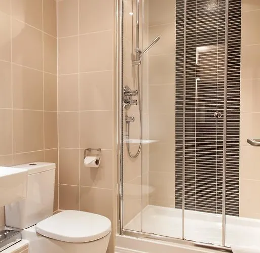 Premier George Square