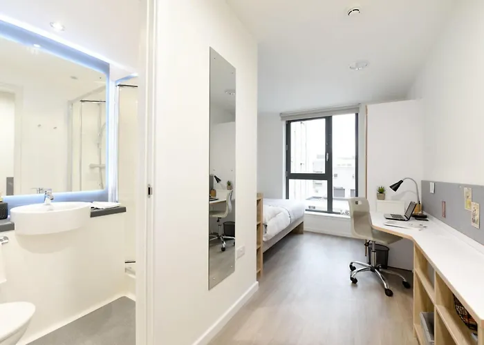 For Students Only St Mungo's In Apartment