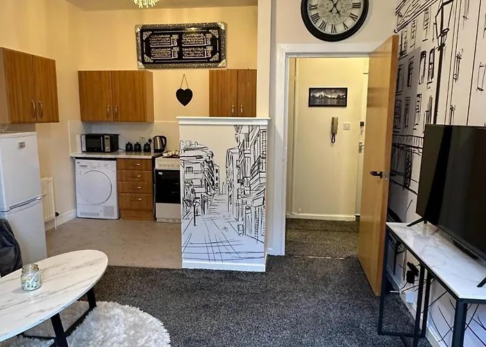 Апартаменты - Sleeps 2 & Freeparking During Weekend