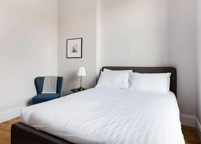 Incredible Contemporary Flat In Heart Of West End Lejlighed Glasgow