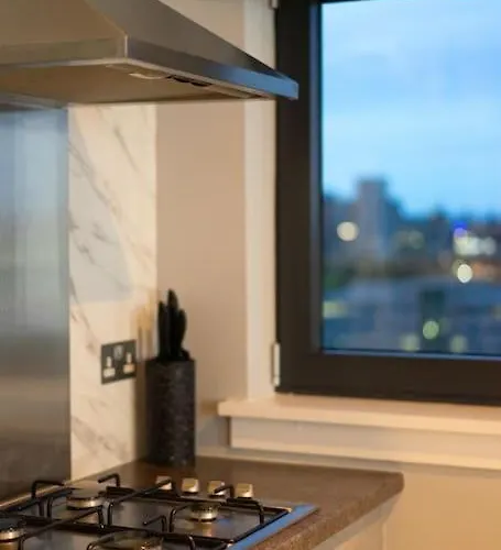 Luxurious Penthouse With Bar At Hydro & Secc