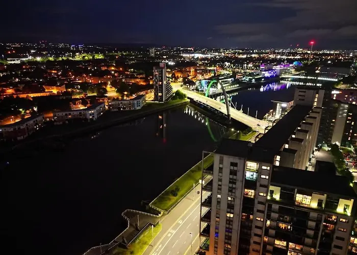 Apartamento Luxurious Penthouse With Bar At Hydro & Secc *