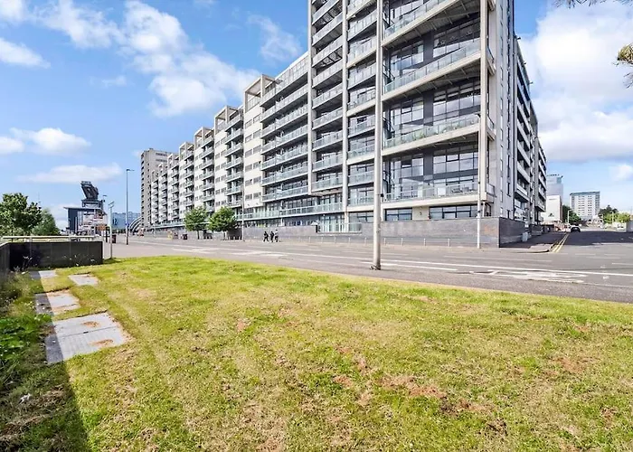 Apartamento Luxurious Penthouse With Bar At Hydro & Secc