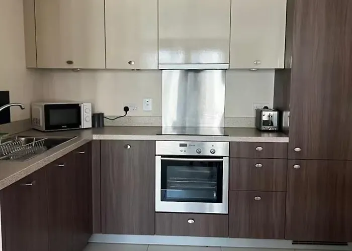 At Harbour With Balcony And River View Apartamento *