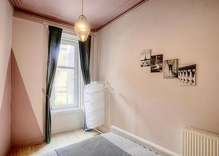Charming 2 Bed In The Heart Of The West End Glasgow