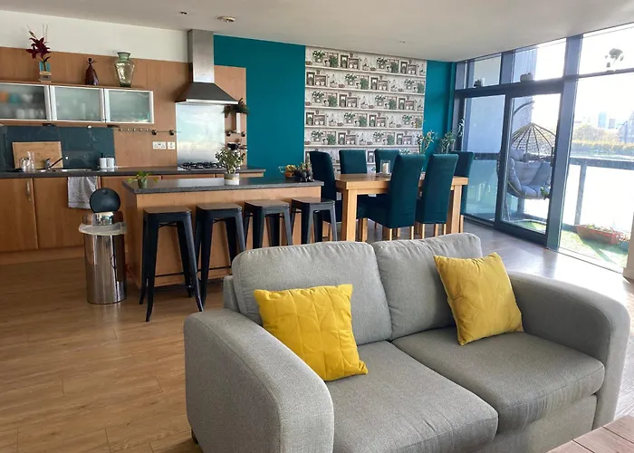 Metropolitan Nest - Easy Walk To Hydro & Secc Center *