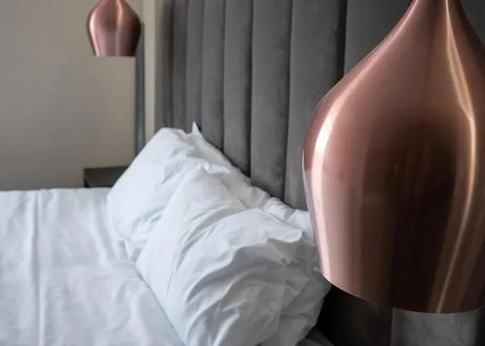 Stunning 3 Bed Penthouse In West End Appartement Glasgow