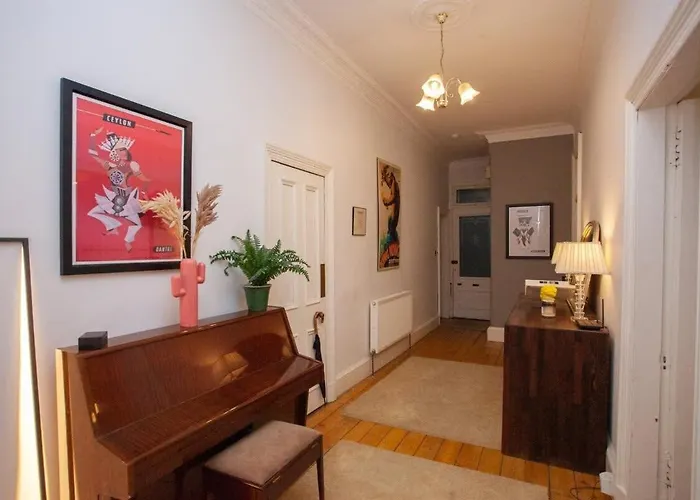 Lovely Flat In Ideal Location Lejlighed Glasgow