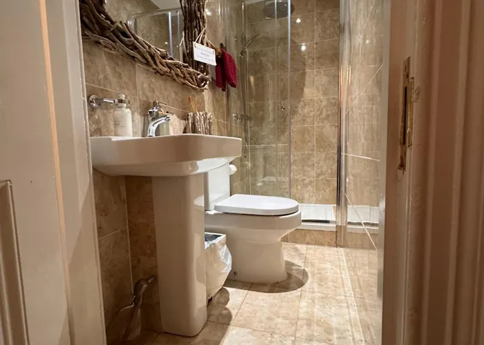 The West Highland Way 5* Glasgow