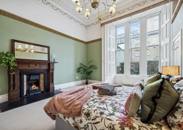 Grand 2 Bed West End גלאזגו