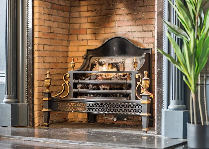 Grand 2 Bed West End דירה *