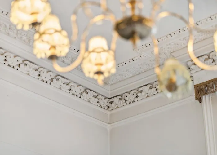 Grand 2 Bed West End דירה *