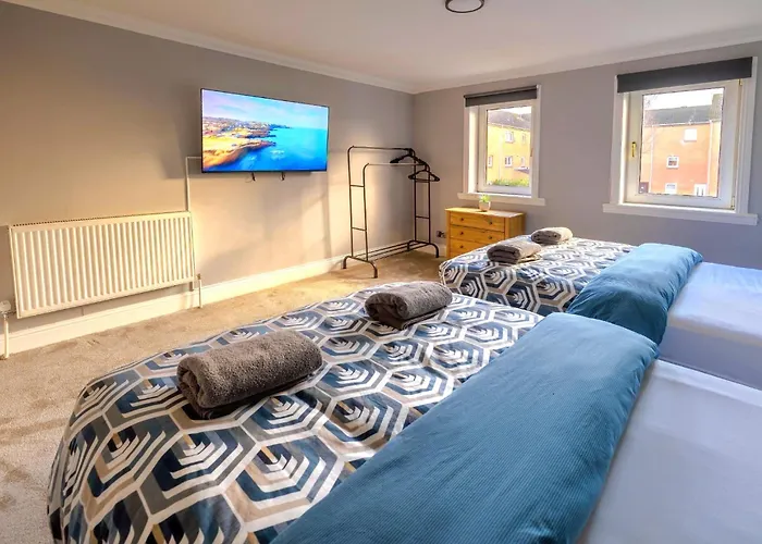 Feriehus Cosy 4 Bedroom In - Free Parking